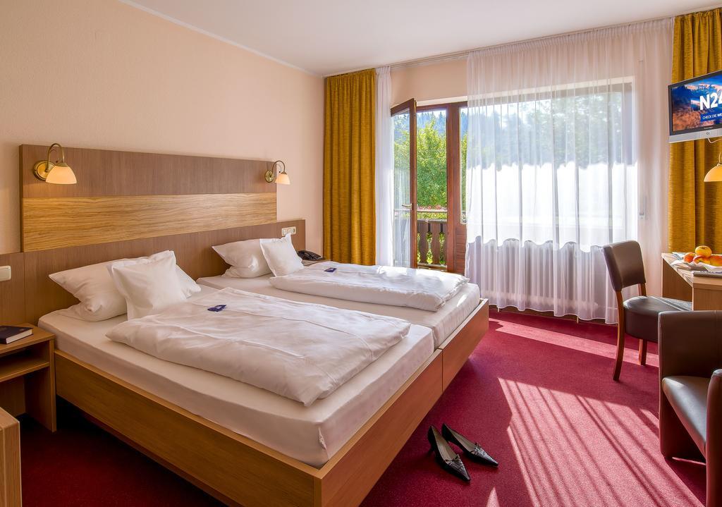 Gasthof & Landhotel Ohrnbachtal Weilbach Extérieur photo